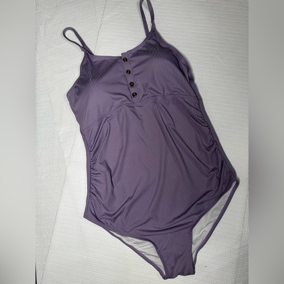 Women’s Swimsuit One Piece Purple Ribbed Lined Removable Pads Wireless Large EUC - Picture 12 of 12